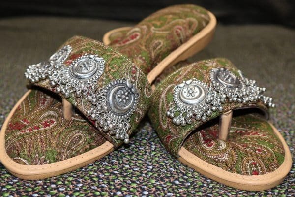 Jaipuri Fabric Sleeper Chappal in Green Print -1