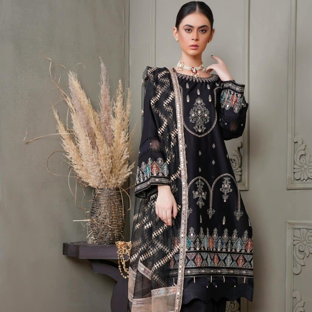 simple Punjabi suit design